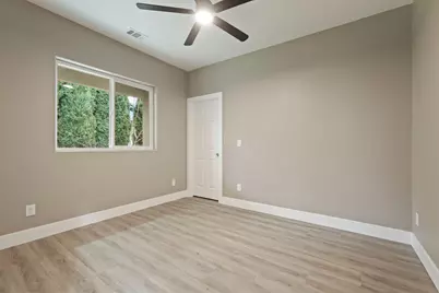 9879 Twin Creeks Avenue, Stockton, CA 95219 - Photo 10
