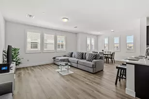 5301 E Commerce Way, Sacramento, CA 95835 - Photo 2