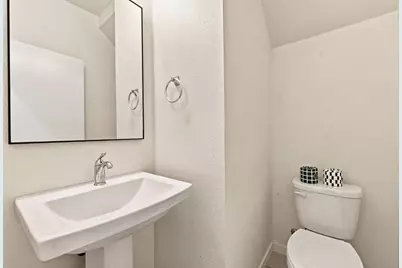 453 Crate Avenue, Sacramento, CA 95818 - Photo 18