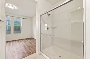 453 Crate Ave, Sacramento, CA 95818 - Photo 32