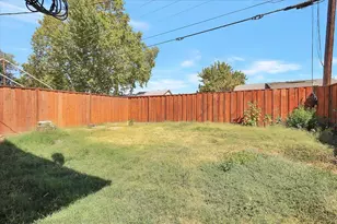 1056 Hedge Ave, Olivehurst, CA 95961 - Photo 22