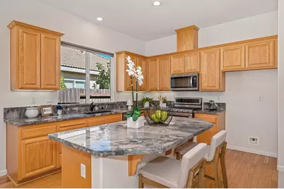9016 Fallsmont Drive, El Dorado Hills, CA 95762 - Photo 20
