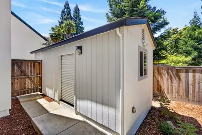 8972 Bronson Drive, Granite Bay, CA 95746 - Photo 36