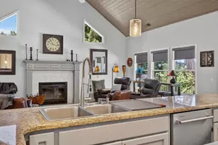 8972 Bronson Dr, Granite Bay, CA 95746 - Photo 22