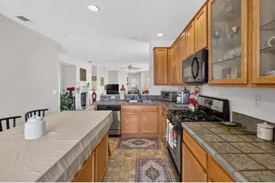 8888 Billfish Way, Sacramento, CA 95828 - Photo 20