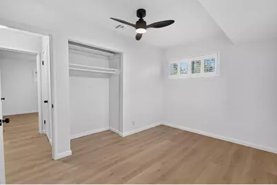 902 Granada, Los Banos, CA 93635 - Photo 10