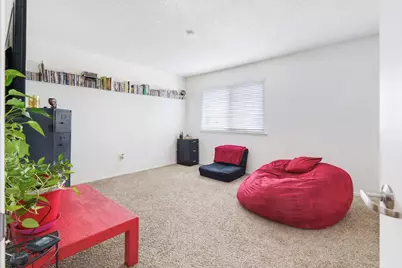 7570 Burgoyne Lane, Sacramento, CA 95823 - Photo 16