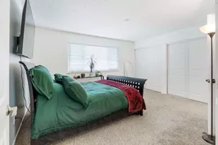 7570 Burgoyne Ln, Sacramento, CA 95823 - Photo 12