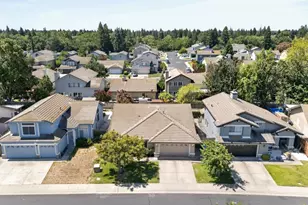 8874 Mandalay Way, Elk Grove, CA 95624 - Photo 38