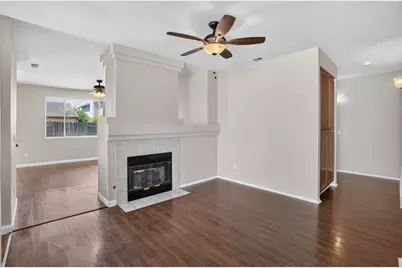 8874 Mandalay Way, Elk Grove, CA 95624 - Photo 8