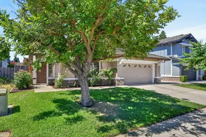 8874 Mandalay Way, Elk Grove, CA 95624 - Photo 4