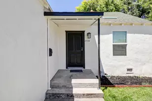 2539 Clay St, Sacramento, CA 95815 - Photo 2
