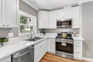 2539 Clay St, Sacramento, CA 95815 - Photo 10