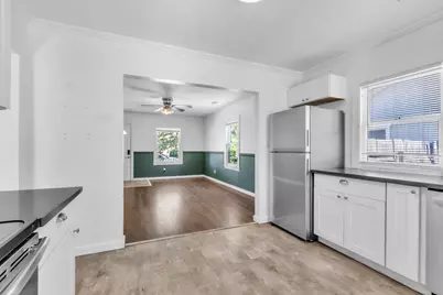 3211 32nd St, Sacramento, CA 95817 - Photo 10