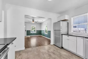 3211 32nd St, Sacramento, CA 95817 - Photo 10