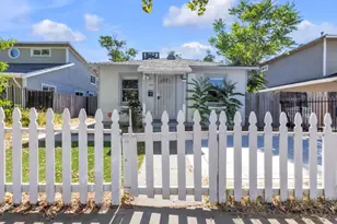 3211 32nd St, Sacramento, CA 95817 - Photo 2