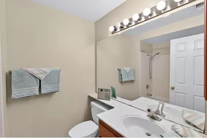 9083 Fanega Court, Elk Grove, CA 95758 - Photo 8