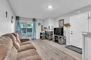 3715 Tallyho Dr, Sacramento, CA 95826 - Photo 10