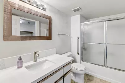 5875 Gloria Drive #7, Sacramento, CA 95822 - Photo 42