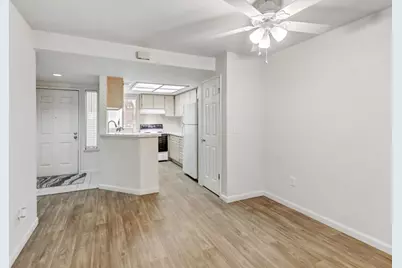 5875 Gloria Drive #7, Sacramento, CA 95822 - Photo 22