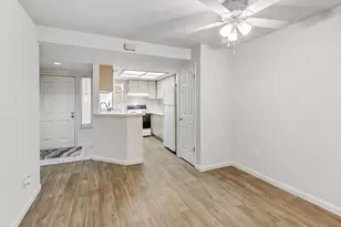 5875 Gloria Dr, Sacramento, CA 95822 - Photo 22
