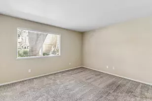 5875 Gloria Dr, Sacramento, CA 95822 - Photo 36