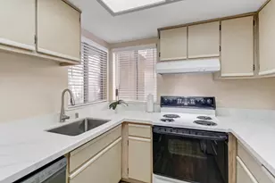 5875 Gloria Dr, Sacramento, CA 95822 - Photo 26