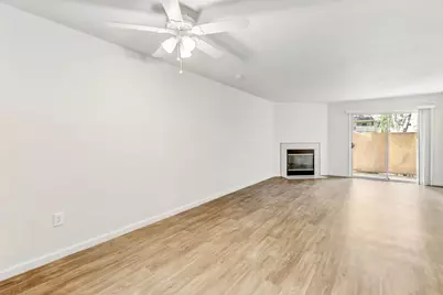 5875 Gloria Drive #7, Sacramento, CA 95822 - Photo 2