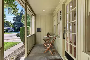 929 Swanston Dr, Sacramento, CA 95818 - Photo 8