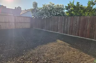 8043 Grenoble Way, Stockton, CA 95210 - Photo 12
