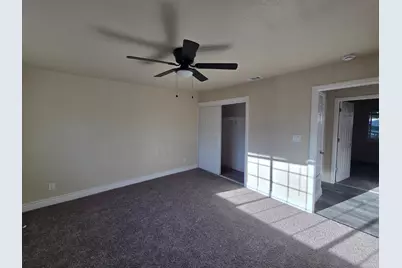 8043 Grenoble Way, Stockton, CA 95210 - Photo 8