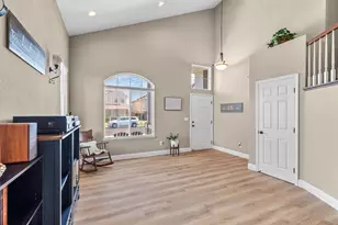 976 Sunnyside Ln, Tracy, CA 95377 - Photo 8