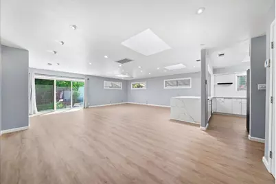 7171 Westmoreland Way, Sacramento, CA 95831 - Photo 12