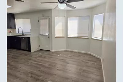 8063 Pegler Way, Sacramento, CA 95823 - Photo 10