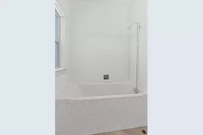 2710 D Street, Sacramento, CA 95816 - Photo 26