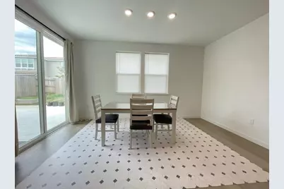 8770 Marygold Way, Elk Grove, CA 95624 - Photo 12