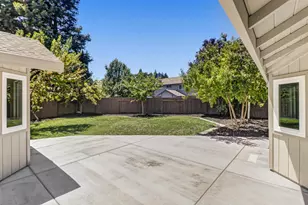 9472 Denholm Ct, Elk Grove, CA 95758 - Photo 46