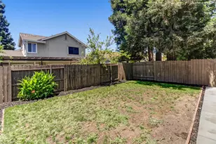 9472 Denholm Ct, Elk Grove, CA 95758 - Photo 52