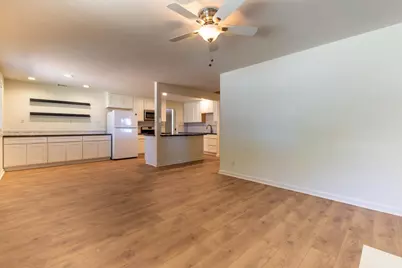 142 Penaranda Drive, Folsom, CA 95630 - Photo 4