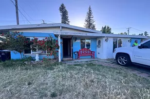 5607 Manmar Way, Sacramento, CA 95823 - Photo 2