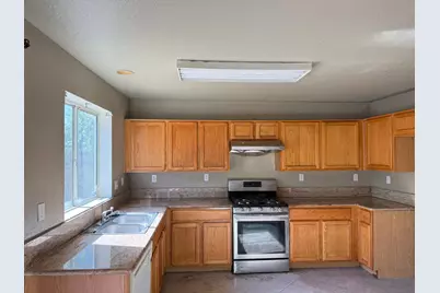 8368 McGray Way, Elk Grove, CA 95624 - Photo 2