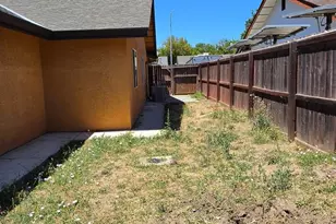 2018 Old River Ct, Stockton, CA 95206 - Photo 16