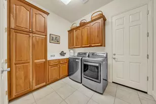 8610 San Lucas Cir, Roseville, CA 95747 - Photo 40