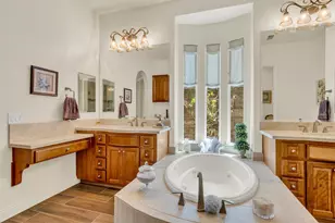 8610 San Lucas Cir, Roseville, CA 95747 - Photo 18