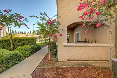 10001 Woodcreek Oaks Boulevard #1811, Roseville, CA 95747 - Photo 2