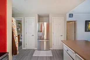 10001 Woodcreek Oaks Blvd, Roseville, CA 95747 - Photo 32