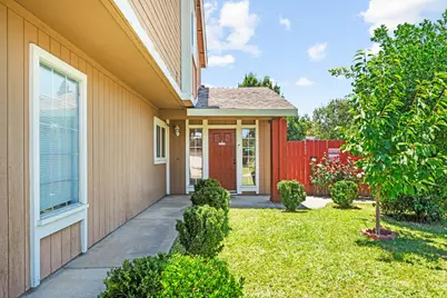 950 Rancho Roble Way, Sacramento, CA 95834 - Photo 6