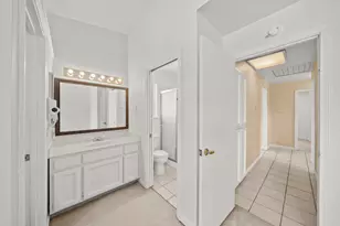 950 Rancho Roble Way, Sacramento, CA 95834 - Photo 38