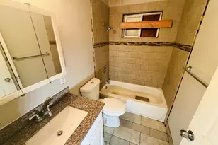 5225 Gordon Dr, Sacramento, CA 95824 - Photo 8