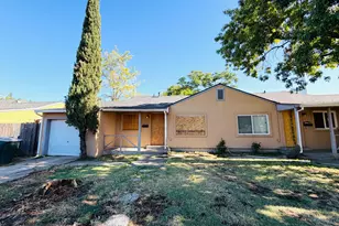 5225 Gordon Dr, Sacramento, CA 95824 - Photo 2